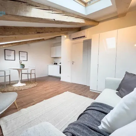 Апартаменты Gozzi 4 Tirabora Short Rent Триест
