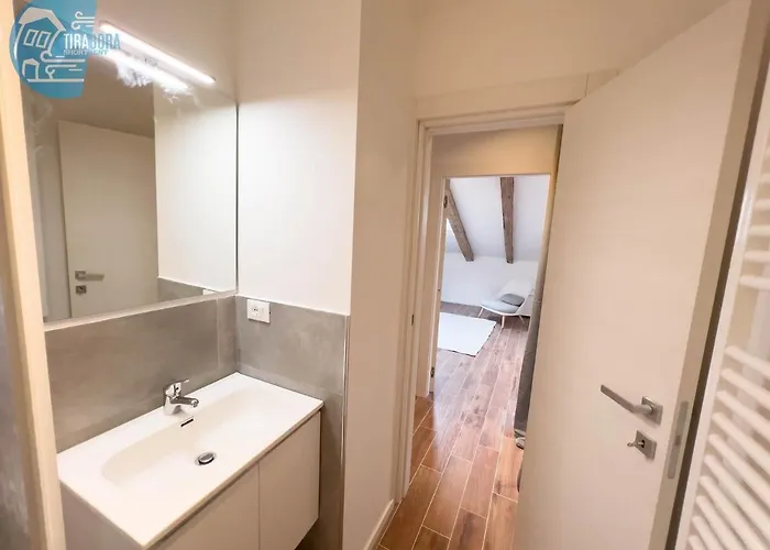 아파트 Gozzi 4 Tirabora Short Rent *