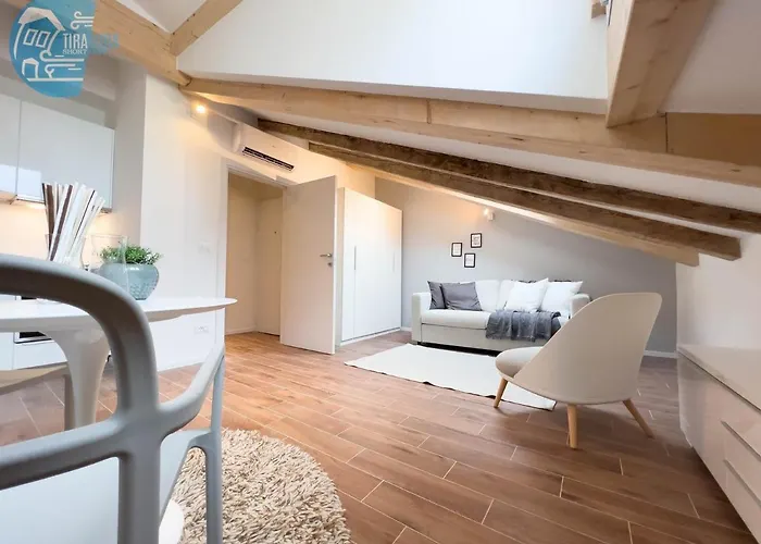 아파트 Gozzi 4 Tirabora Short Rent *